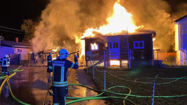 Akku von E-Fahrzeug löste Brand im Strombad Kritzendorf in NÖ aus