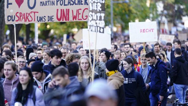 "Uni friert": Proteste für mehr Geld zum Teuerungsausgleich