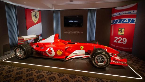 Schumachers WM-Ferrari von 2003 um 13 Millionen versteigert