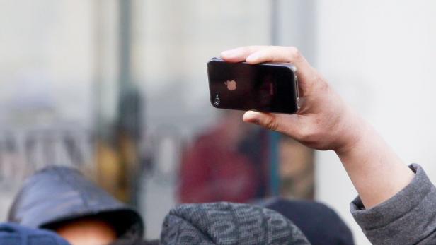 Fotos mit einem gestohlenen Handy wurden einem jungen Salzburger zum Verhängnis. (Symbolbild)