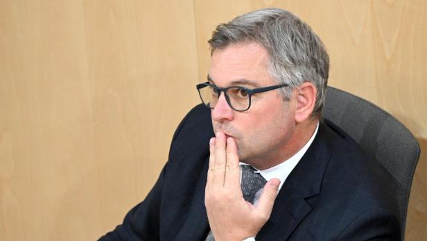 Finanzminister Magnus Brunner (ÖVP) bereit für Verhandlungen zu Uni-Budget.