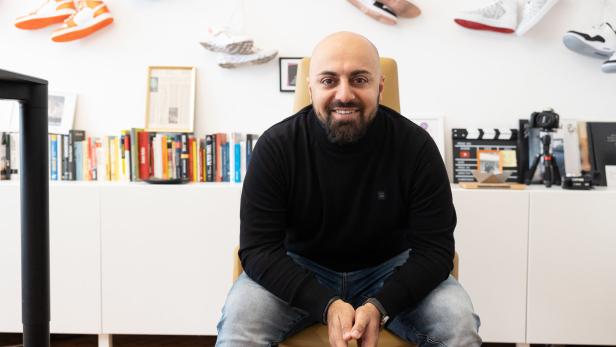 Unternehmer Ali Mahlodji: "Steuern auf eine menschlichere Arbeitswelt zu"