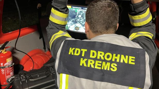 Kremser Feuerwehr geht mit Drohne auf "Rinderjagd"