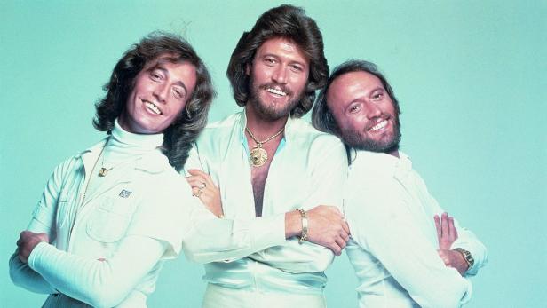 Sie verkauften bisher weltweit über 200 Millionen Platten und sind laut dem Guinness-Buch der Rekorde die erfolgreichste Familienband der Welt: Die Bee Gees. V.l.: Robin, Barry und Maurice Gibb.