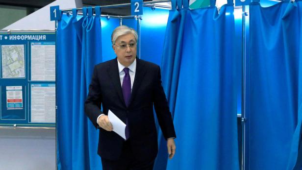 Kasachstan: Der alte ist der neue Präsident