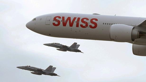 Schweizer Luftwaffe vermisst Kampfflugzeug des Typs F/A-18C