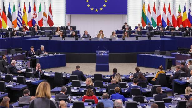 EU-Parlamentarier brechen Kontakt mit iranischen Stellen ab