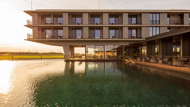 Scheiblhofer-Hotel "The Resort": Ein „Schiff“ für Andau
