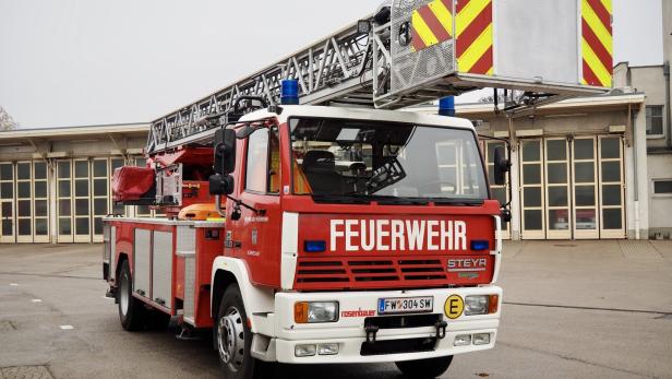 Schnäppchen: Feuerwehr Schwechat verkauft ihre Drehleiter