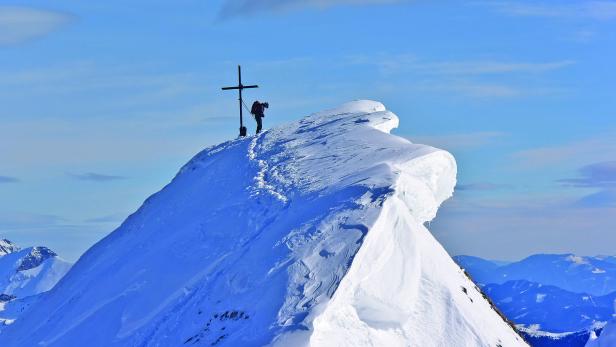 Am Gebirg, das hoch in Wolken ragt: Skitouren-Tipps von Experten