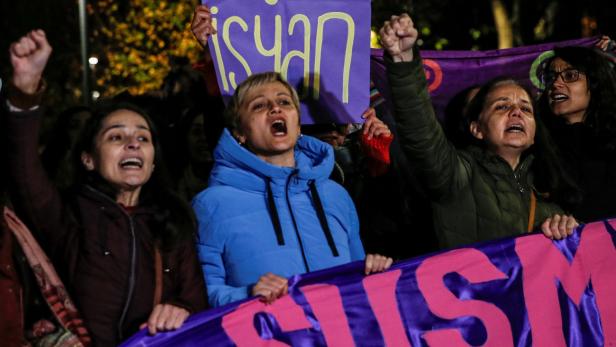 Istanbul: Dutzende Festnahmen bei Protesten gegen Gewalt an Frauen