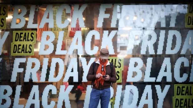 Shoppers head to the Black Friday sales in London