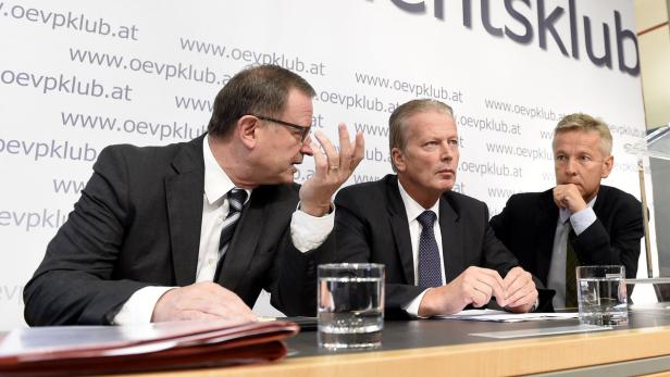 ÖVPler Kopf, Mitterlehner und Lopatka: Der Parteichef wähnt die SPÖ tief in der „Komfortzone“.