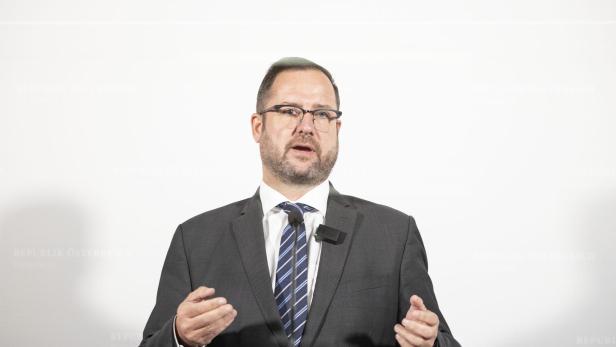 FPÖ will die Republik auf "Werkeinstellung zurückstellen"