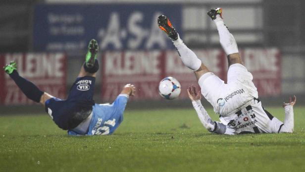 Fast gepurzelt: Der LASK holte in Hartberg nur ein Remis, bleibt aber einen Punkt vor Mattersburg.