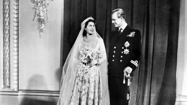 Queen hätte wichtigstes Detail ihres Hochzeitslooks vor Zeremonie fast vergessen