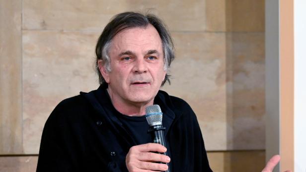 SALZBURGER FESTSPIELE: ?VORSTELLUNG DER NEUEN PRÄSIDENTSCHAFT? / HINTERHÄUSER