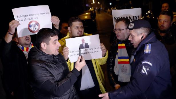 Boykottaufruf gegen OMV von Rechtsextremen in Rumänien halbherzig befolgt