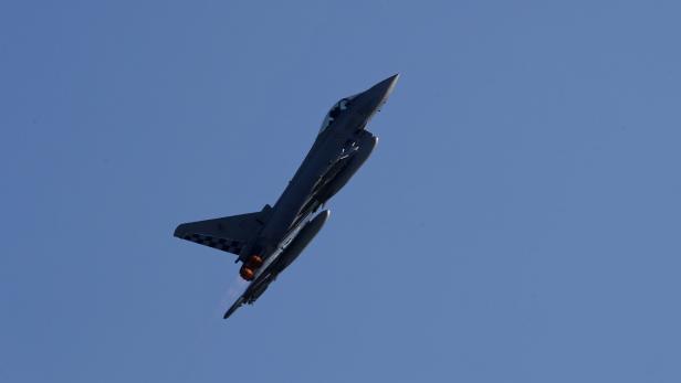 Italienisches Militärflugzeug auf Sizilien abgestürzt