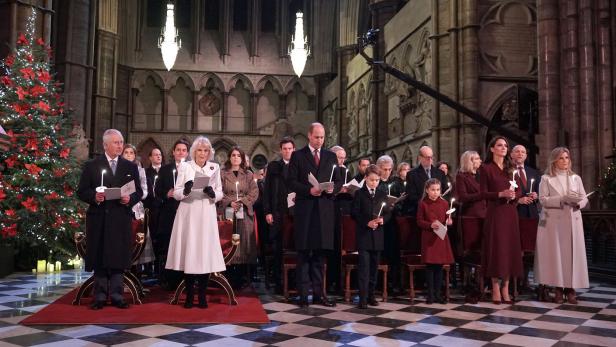 Britische Royals demonstrieren bei Adventskonzert Einigkeit