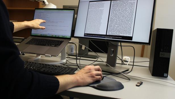 An der Österreichischen Akademie der Wissenschaften werden literarische Texte zu Codes.