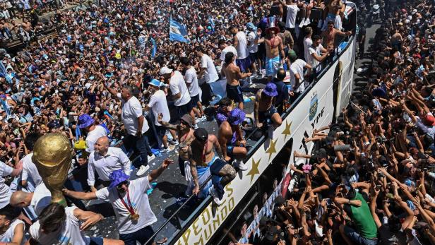 Chaotische Szenen beim Empfang der Weltmeister in Buenos Aires