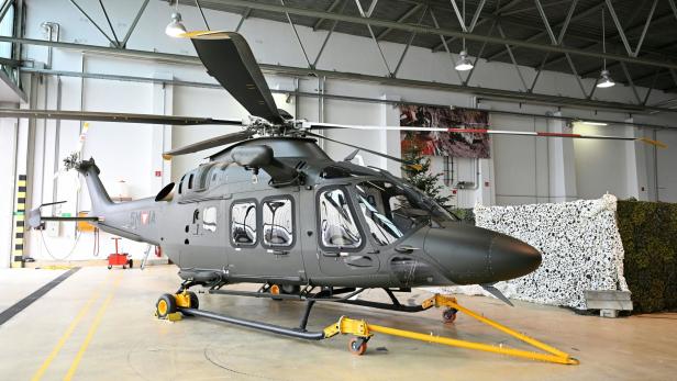 Die ersten „Leonardo“-Hubschrauber für das Heer sind bereits in Österreich gelandet