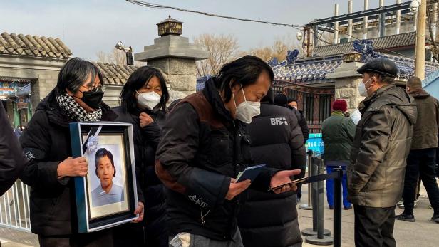 Covid-Chaos in China: Offiziell keine Toten, aber Stau vor Krematorien