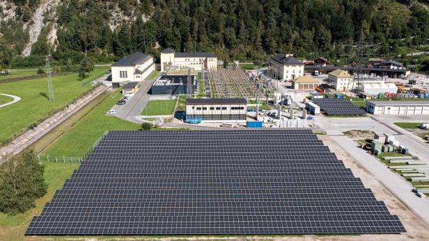 In Jenbach wurde heuer eines der größten Solarkraftwerke Westösterreichs eröffnet – nur ein kleiner Schritt zur Energiewende