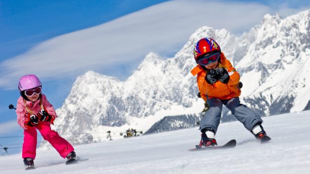 Für die kleinsten Gäste gibt es flexible Skikurse, die nur einige Stunden dauern.