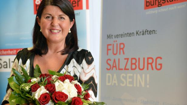 APA13265912 - 17062013 - SALZBURG - ÖSTERREICH: Die scheidende Salzburger Landeshauptfrau Gabi Burgstaller (SPÖ) am Montag, 17. Juni 2013, bei einem Pressegespräch in Salzburg. APA-FOTO: BARBARA GINDL