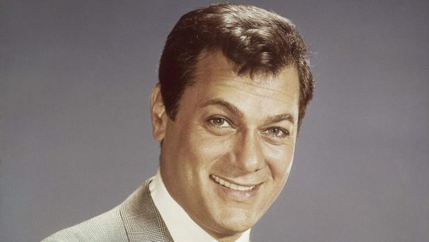 dapdFILE - Actor Tony Curtis is shown in this 1965 file