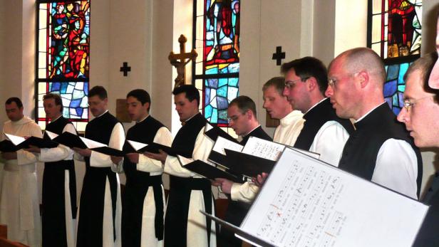 Singende Mönche nehmen neue CD auf