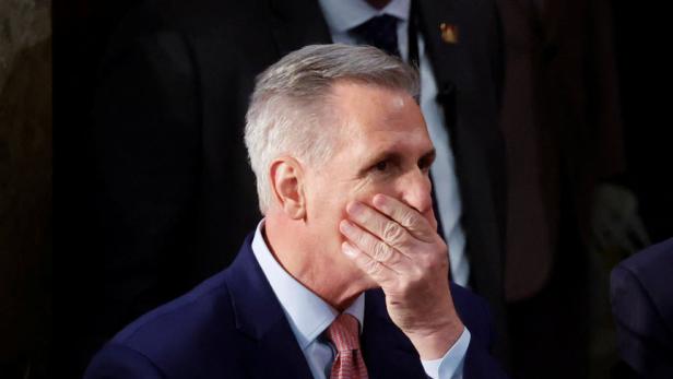 Trump bettelt republikanische Rebellen vergeblich an: McCarthy im sechsten Anlauf gescheitert