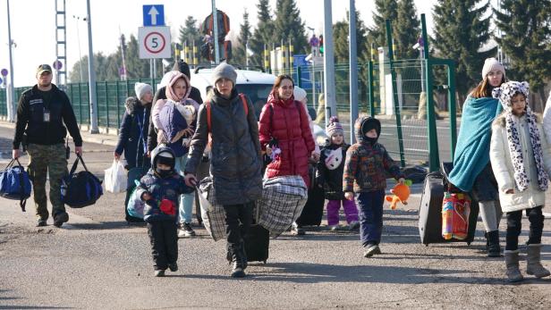 Migration: Forscher betonen positiven Beitrag zum Sozialstaat