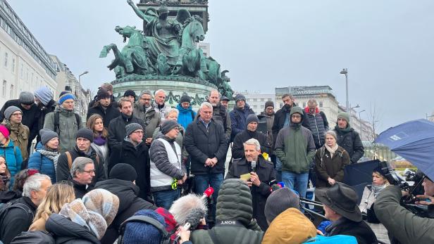Klimawissenschaftler am Wiener Praterstern zeigten sich solidarisch mit den Klimaaktivsten