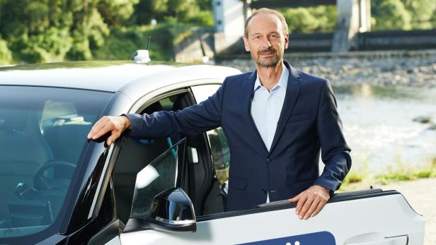 Vorsitzender des Bundesverband Elektromobilität Österreich (BEÖ) und Leiter des Bereichs Energiedienstleistungen bei der LINZ AG Vorsitzender des Bundesverband Elektromobilität Österreich (BEÖ) und Leiter des Bereichs Energiedienstleistungen bei der LINZ AG