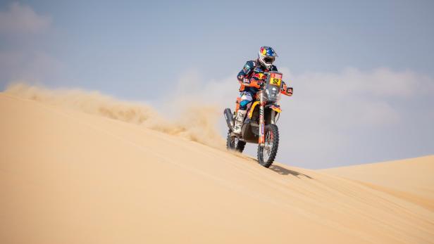 Matthias Walkner gräbt sich bei der Dakar in einem Sandloch ein