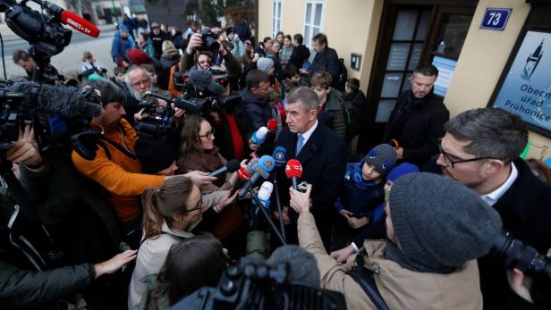 Präsidentenwahl in Tschechien: Babiš und Pavel in der Stichwahl
