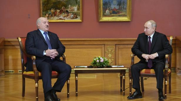 Der Präsident von Belarus Alexander Lukaschenko und der russische Präsident Wladimir Putin
