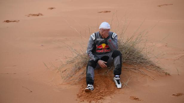 Carlos Sainz Senior kehrte mit Wirbelbrüchen von der Dakar heim