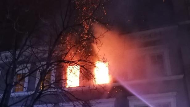 Wohnung in Ottakring ausgebrannt: Bewohner in Sicherheit gebracht