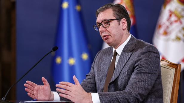 Serbiens Präsident Vučić deutet Annahme von Lösungsplan für Kosovo an
