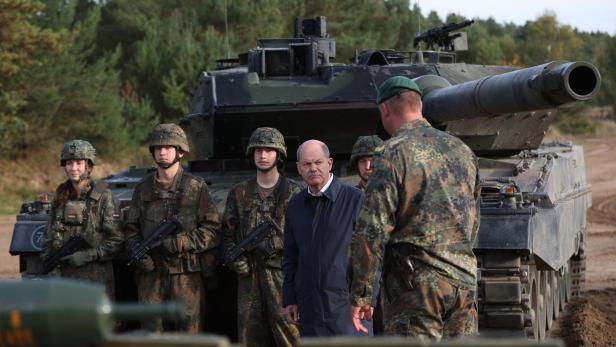 Erste Reaktionen nach Deutschlands Ja zu Leopard-Panzern für die Ukraine