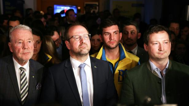 Reaktionen zur NÖ-Wahl: "Bevölkerung ist ein Befreiungsschlag gelungen"