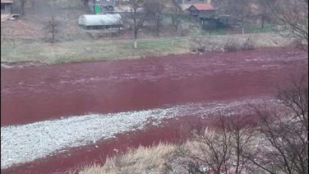 "Blutender Fluss": Öko-Katastrophe in Bosnien