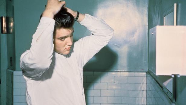 Die Frisur sitzt: Elvis in Bildern von Alfred  Wertheimer