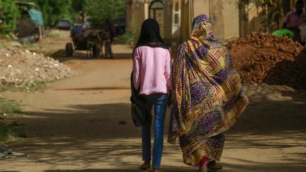 Initiativen fordern besseren Umgang mit weiblicher Genitalverstümmelung