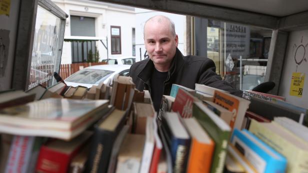 Ein „Überraschungsei“: Wiens erster Bücherschrank feiert Geburtstag