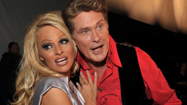 Wie David Hasselhoff versuchte, Pamela Anderson aus "Baywatch" zu mobben